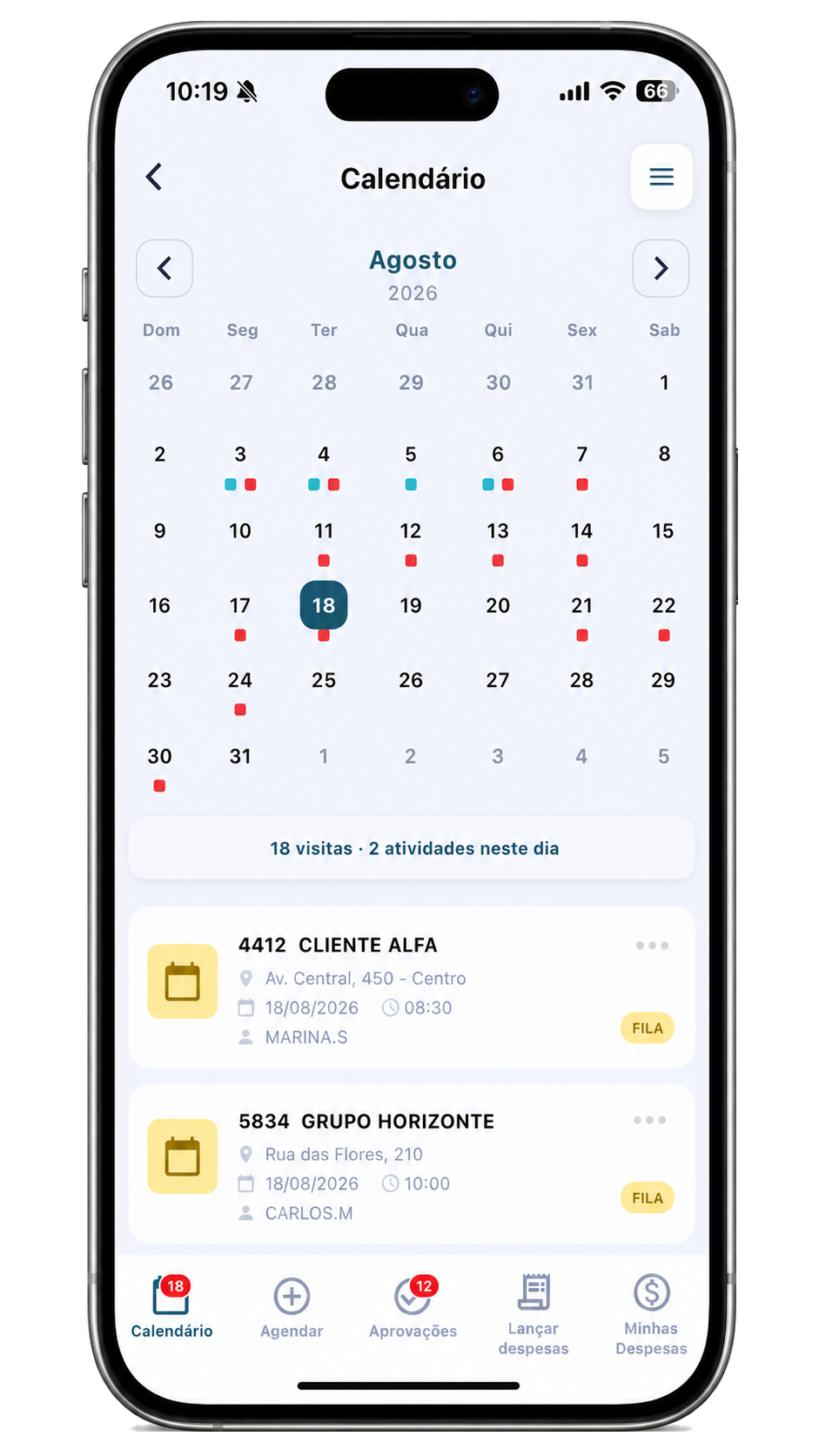 Tela demonstrativa do módulo CRM e Visitas do APP DOGO, com dados fictícios.